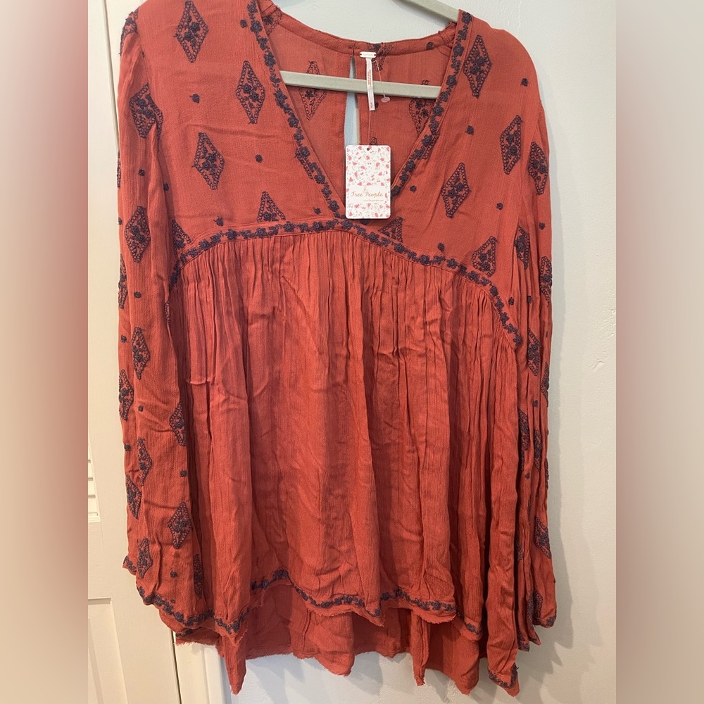 Free People New with tags Burnt orange embroidered top, Boho & beautiful, size S